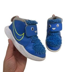 Nike Team Hustle D 10 SE Monster Shoes Blue Furry Face Toddler 9C Rare Cute